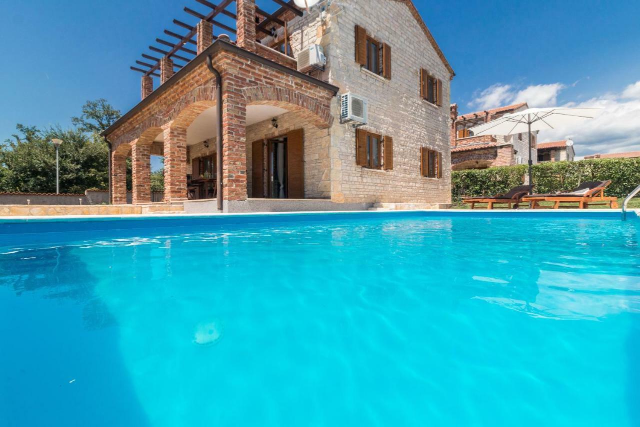 Villa Maja Svetvinčenat Buitenkant foto