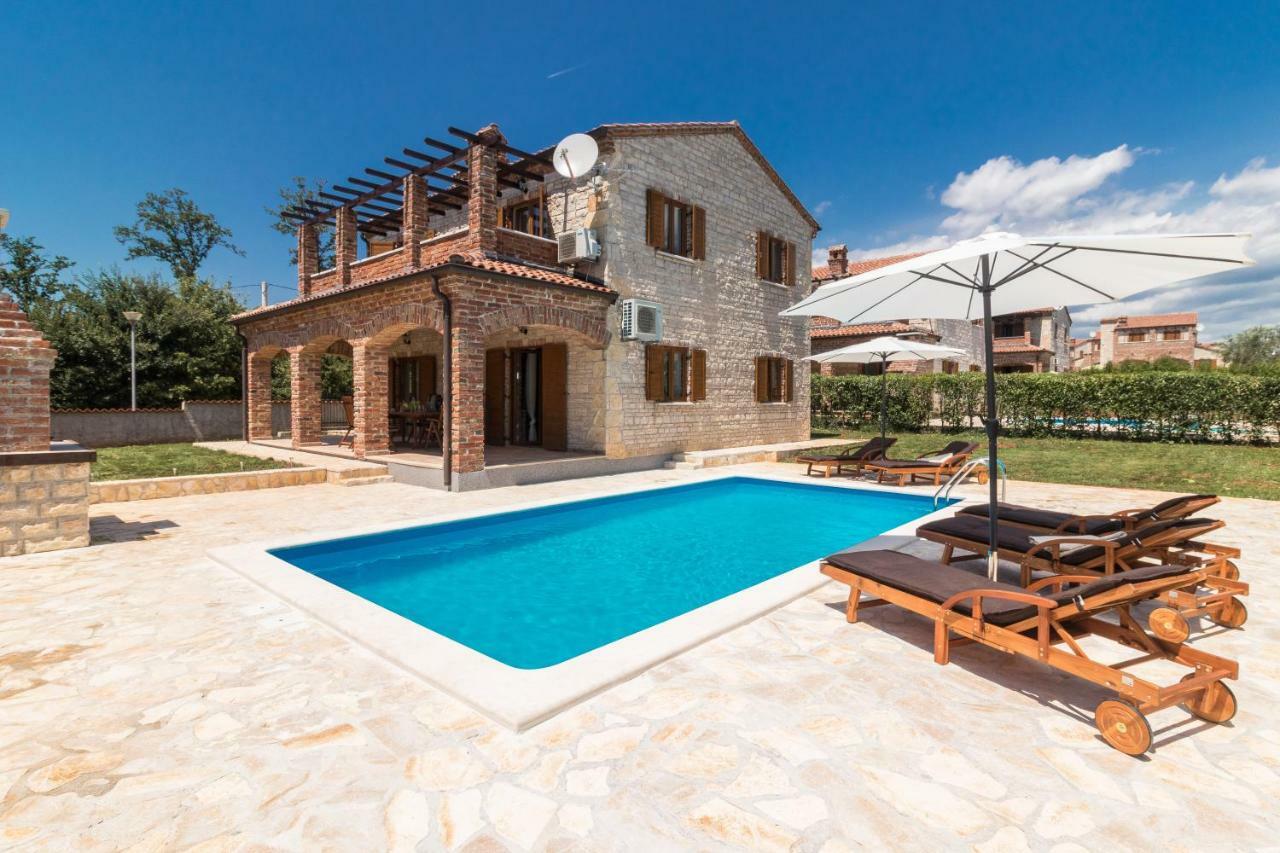 Villa Maja Svetvinčenat Buitenkant foto