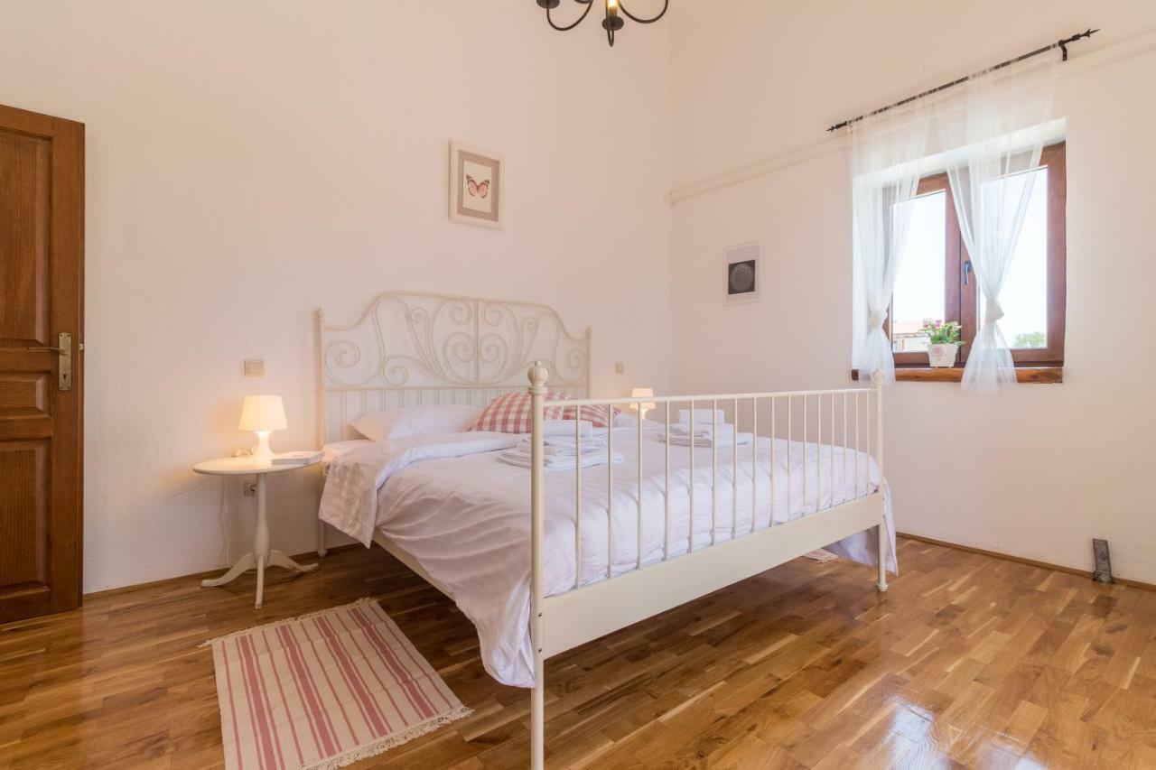 Villa Maja Svetvinčenat Buitenkant foto