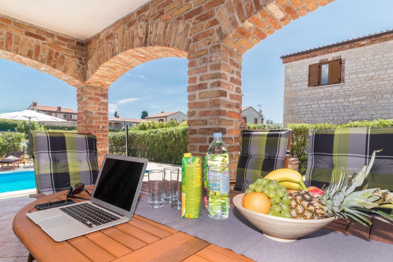 Villa Maja Svetvinčenat Buitenkant foto